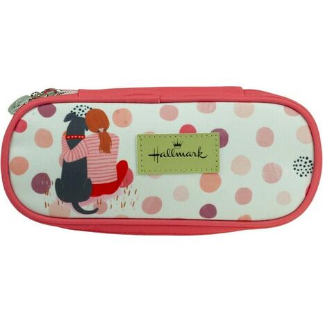 Κασετίνα οβάλ BMU Hallmark Hug 333-16141 - Ανακαλύψτε επώνυμες Κασετίνες κορυφαίων brands και συνδύασέ τες με τις αγαπημένες σου Σχολικές Τσάντες από το Oikonomou-Shop.gr.
